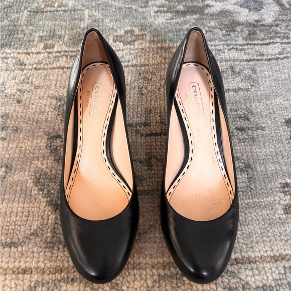 COACH Leather Pumps size 6 (with box) - Picture 4 of 7